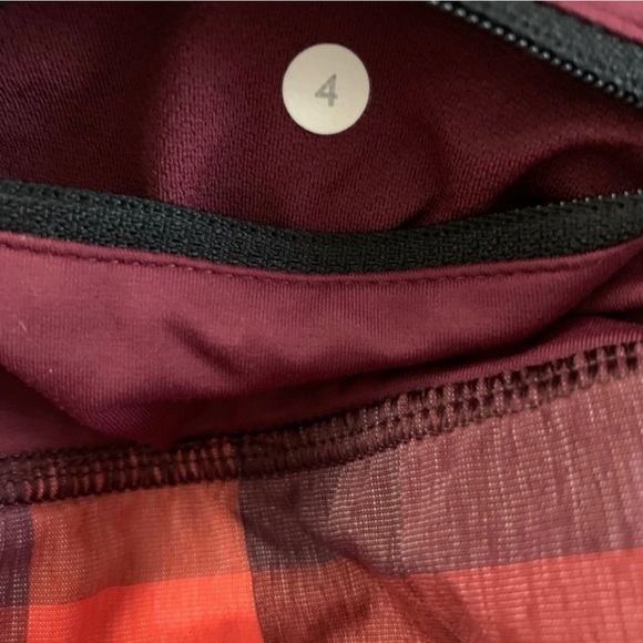 Lululemon Run: Speed Short *2-way Stretch - Picture 6 of 7